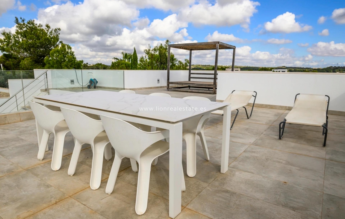 Reventa - Villa - Orihuela Costa - Las Colinas Golf