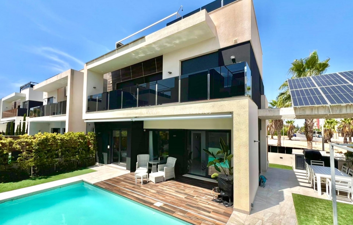 Reventa - Villa - Orihuela Costa - Lomas de Cabo Roig