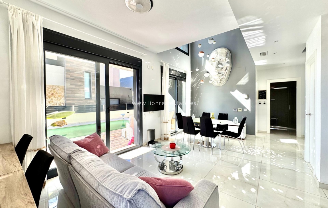 Reventa - Villa - Orihuela Costa - Lomas de Cabo Roig