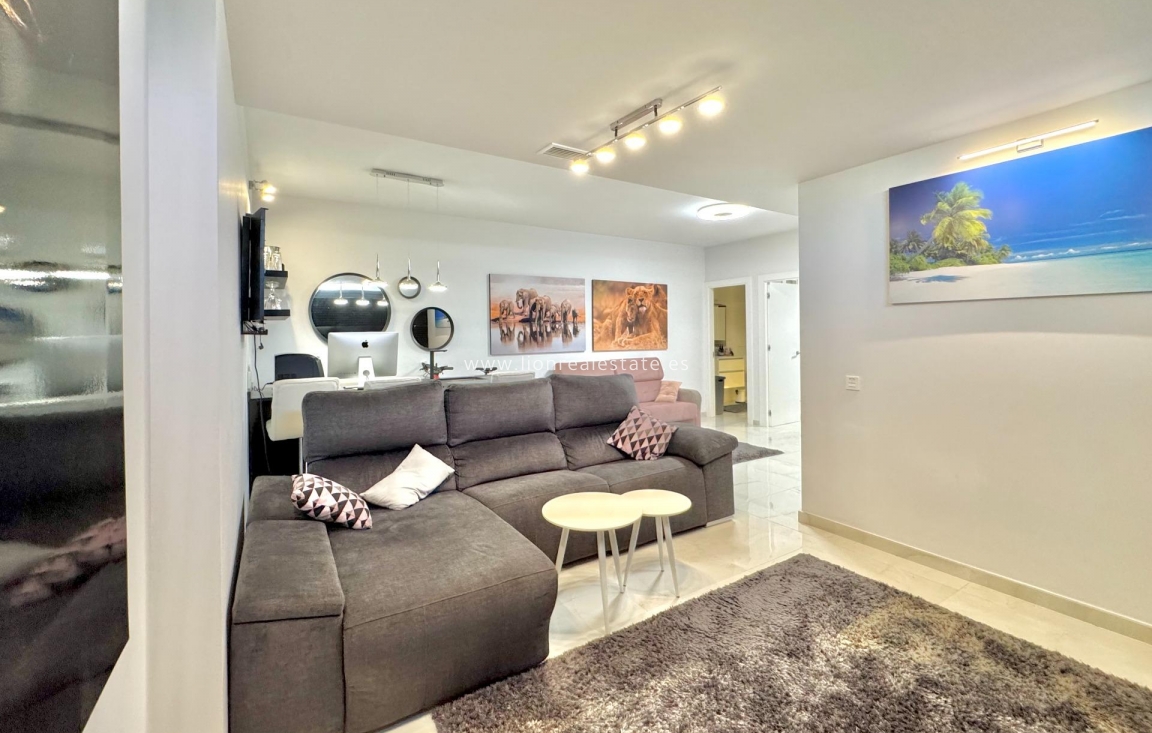 Reventa - Villa - Orihuela Costa - Lomas de Cabo Roig