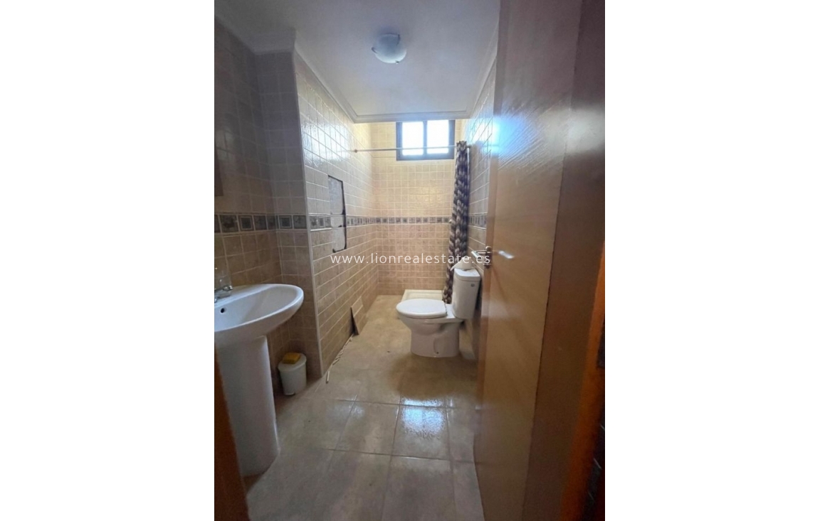 Reventa - Villa - Orihuela Costa - PAU 26