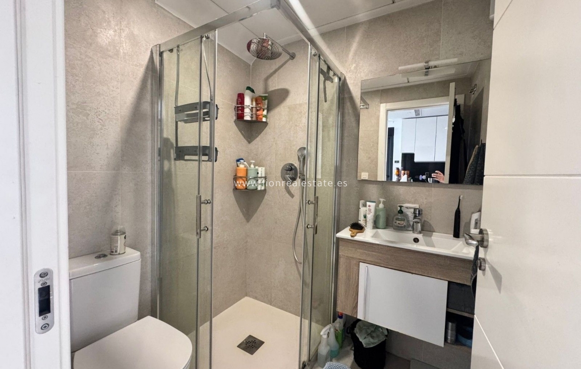 Reventa - Villa - Orihuela Costa - PAU 26