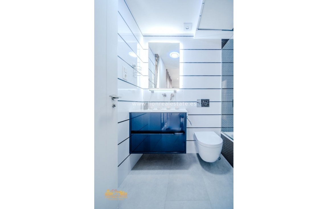 Reventa - Villa - Orihuela Costa - PAU 8