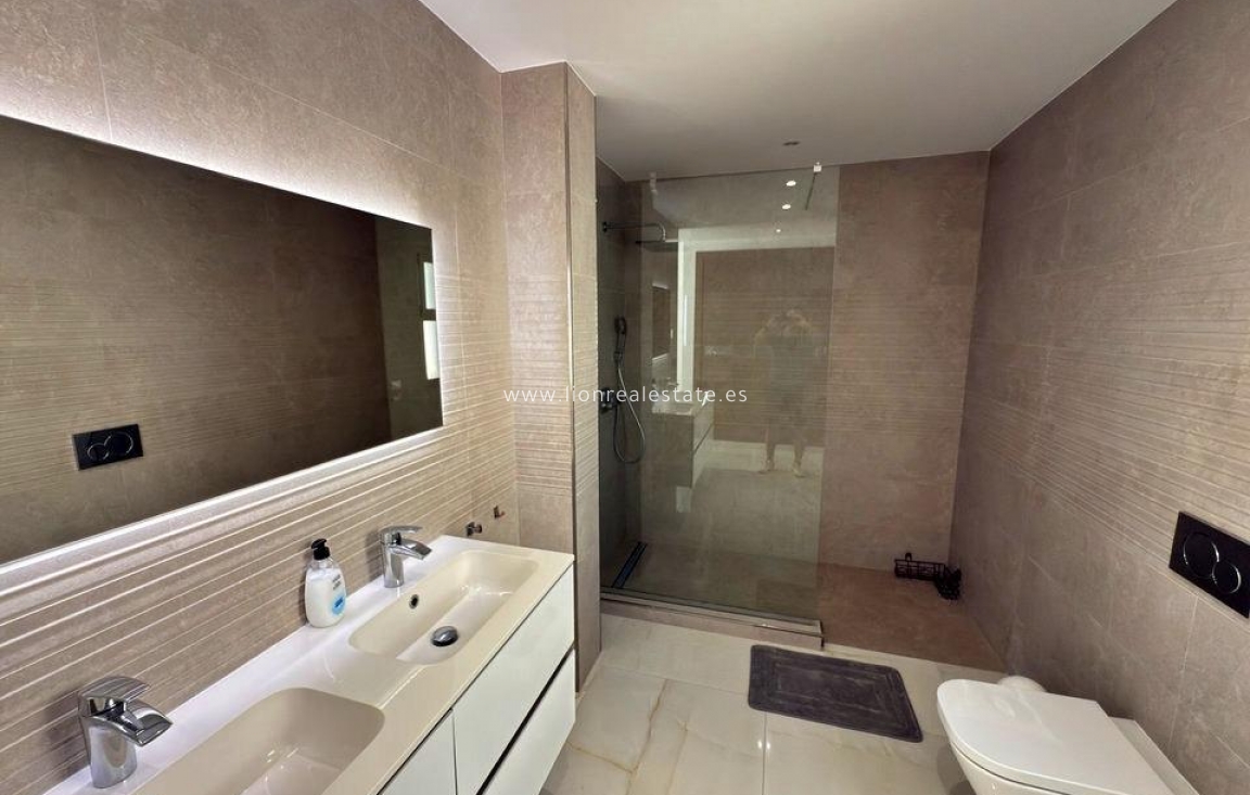 Reventa - Villa - Orihuela Costa - Villamartín-Las Filipinas