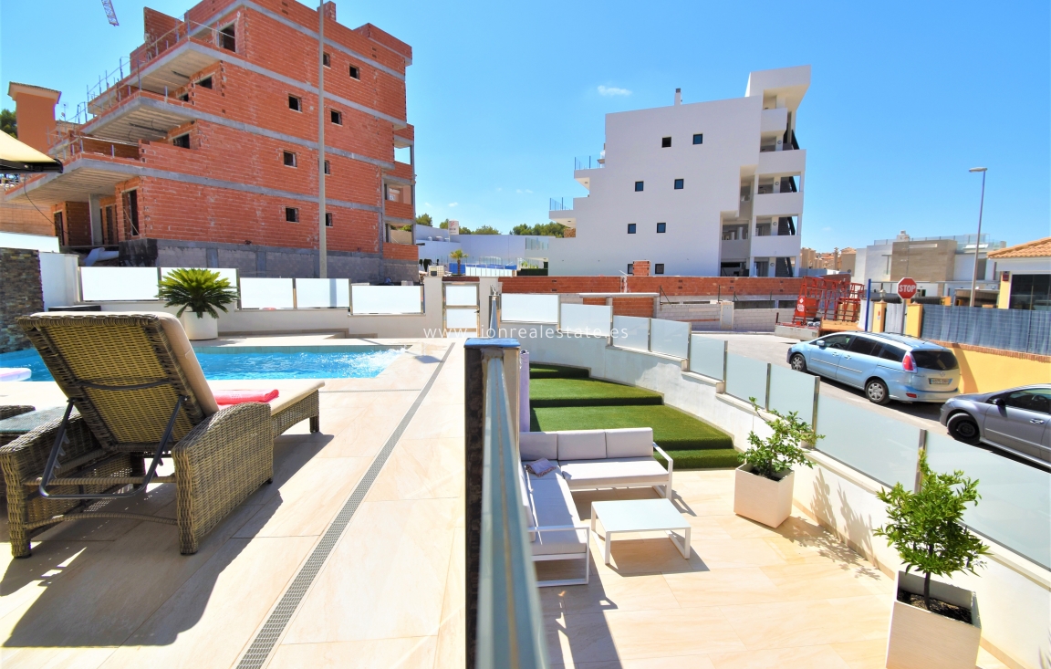 Reventa - Villa - Orihuela Costa - Villamartín