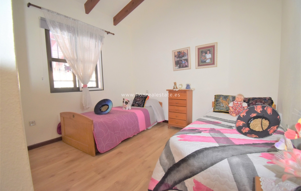 Reventa - Villa - Orihuela Costa - Villamartín