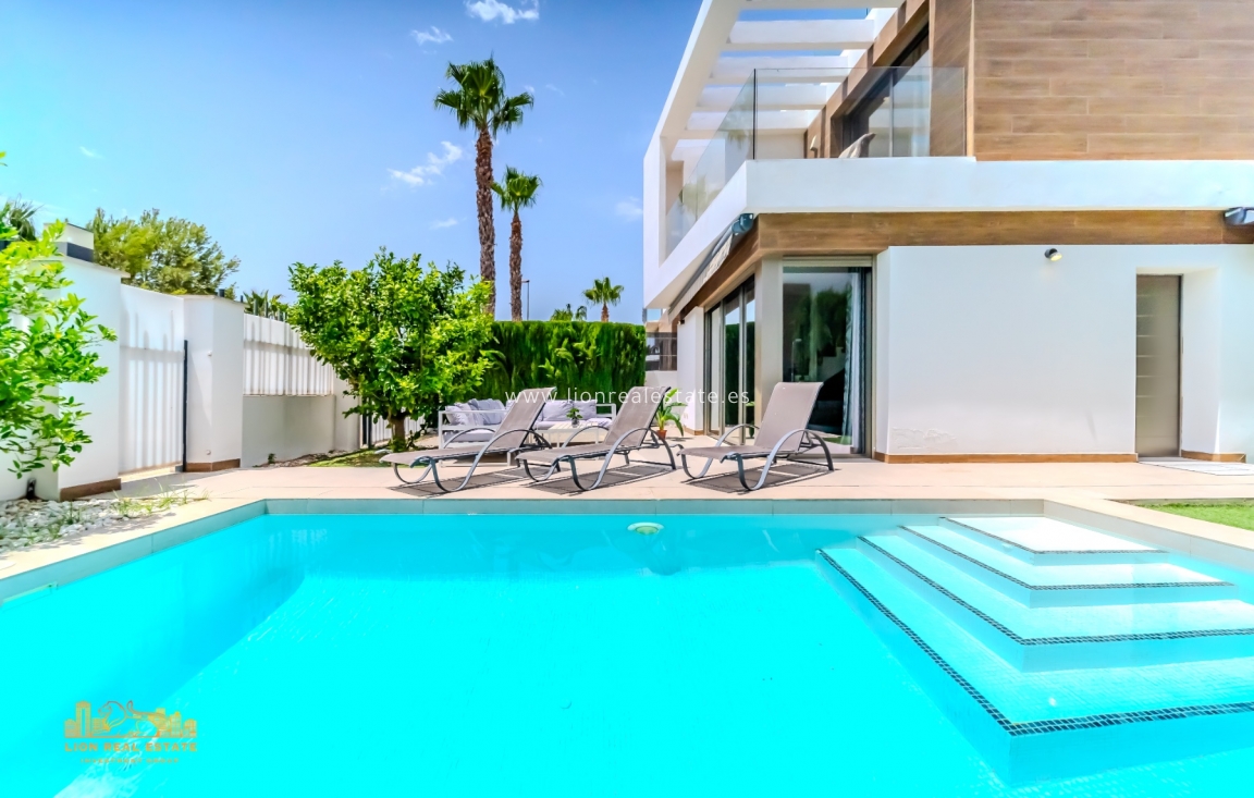 Reventa - Villa - Orihuela Costa - Villamartín