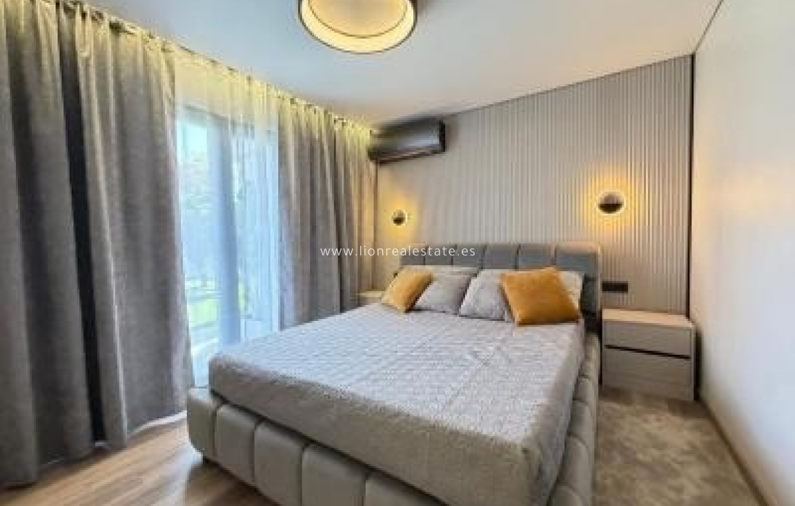 Reventa - Villa - Punta Prima