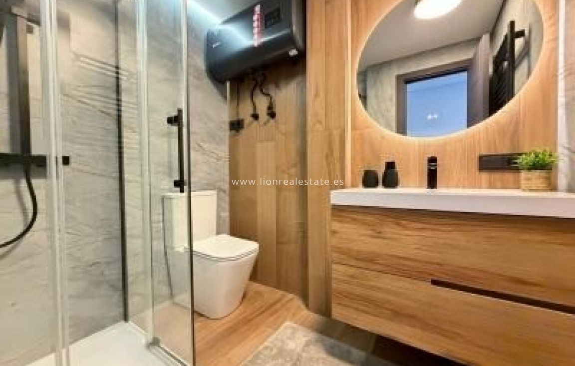 Reventa - Villa - Punta Prima