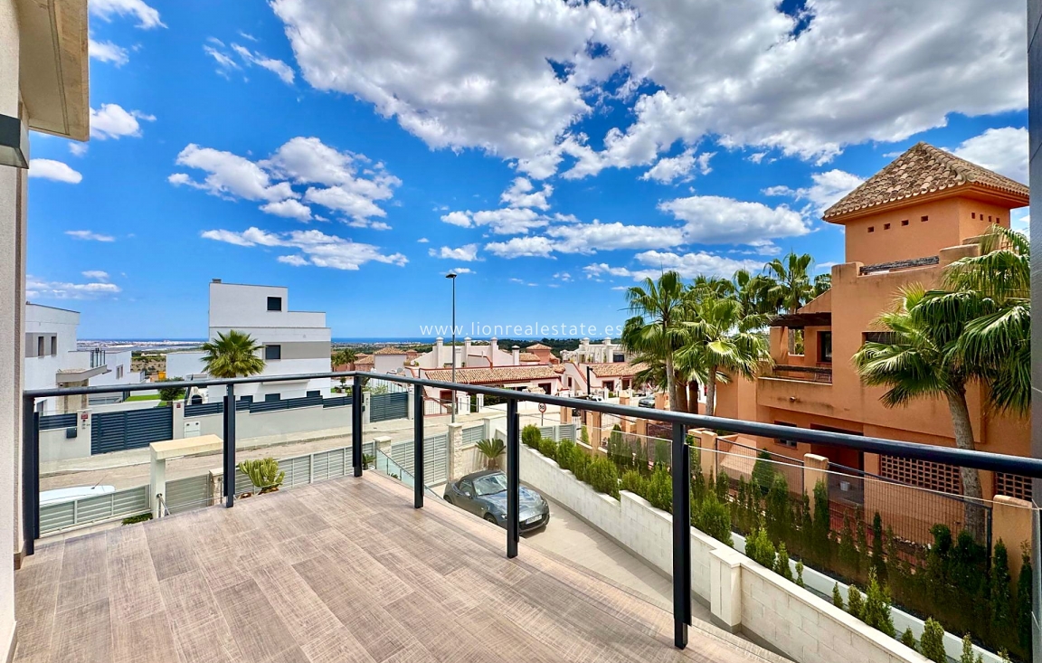 Reventa - Villa - San Miguel de Salinas - Bellavista