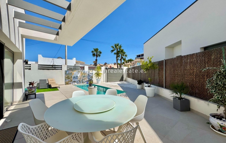 Reventa - Villa - San Miguel de Salinas - Blue Lagoon - Galán