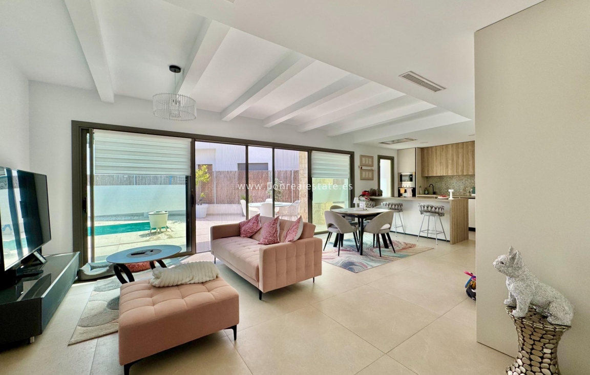 Reventa - Villa - San Miguel de Salinas - Blue Lagoon - Galán
