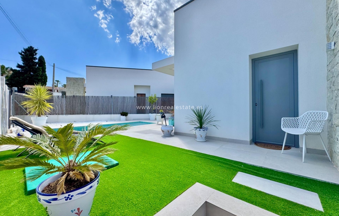 Reventa - Villa - San Miguel de Salinas - Blue Lagoon - Galán