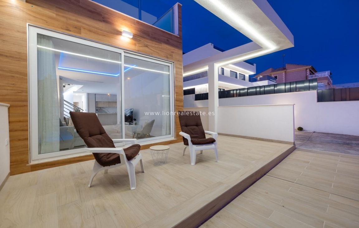 Reventa - Villa - Torrevieja - Aguas Nuevas