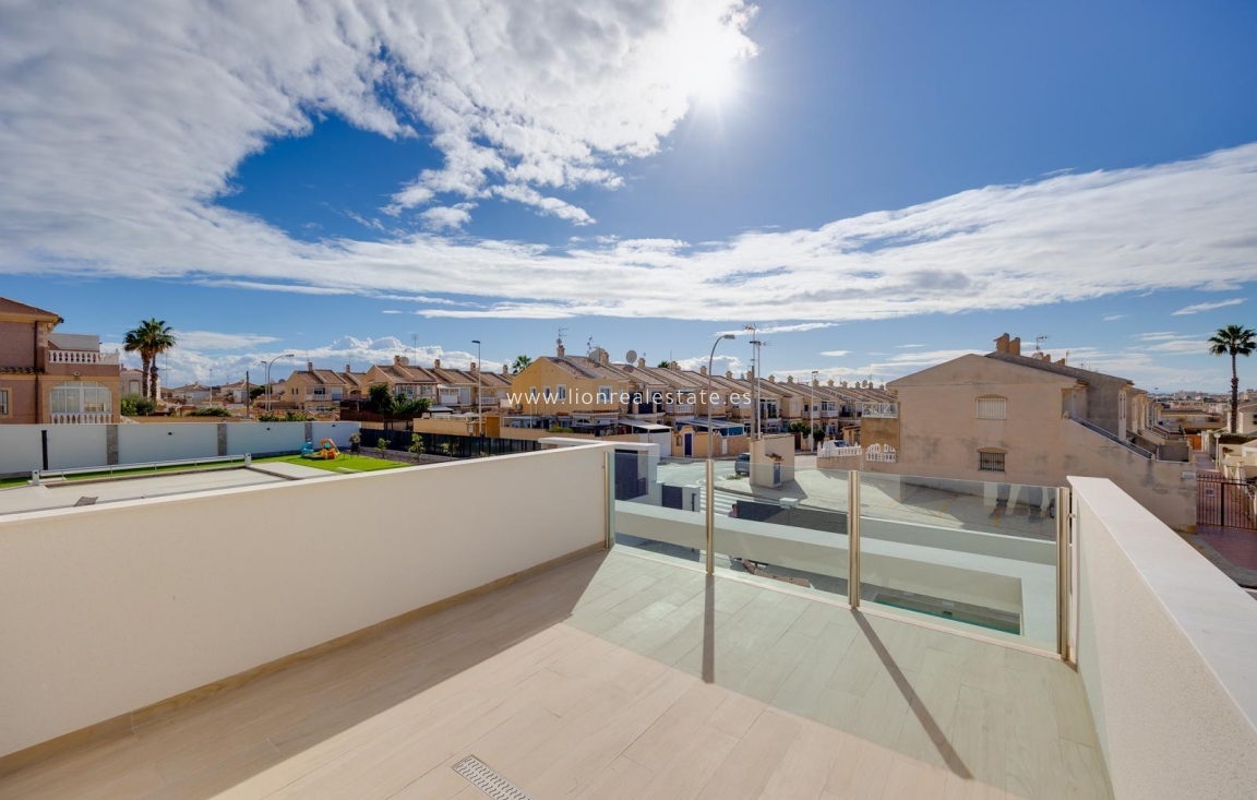 Reventa - Villa - Torrevieja - Aguas Nuevas