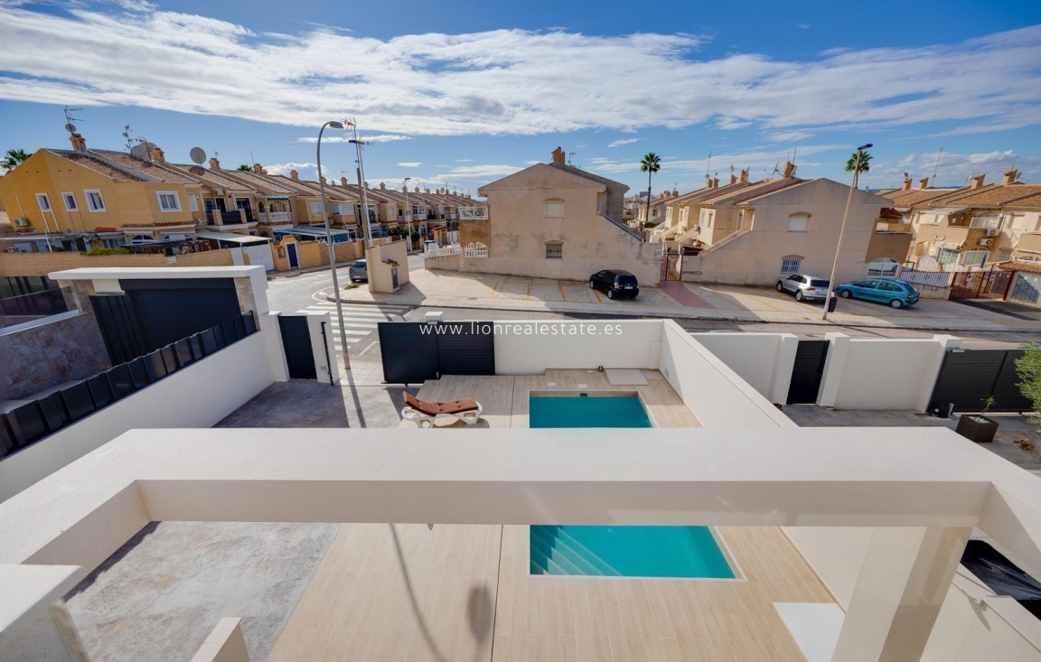 Reventa - Villa - Torrevieja - Aguas Nuevas