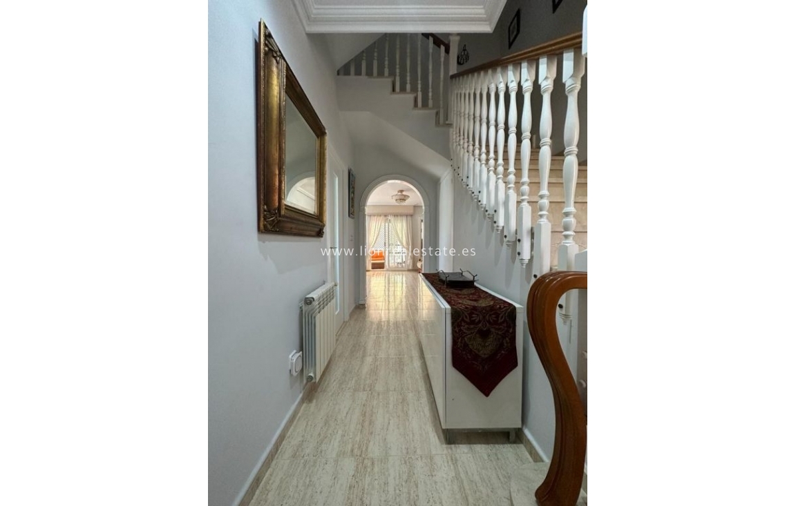 Reventa - Villa - Torrevieja - La Mata