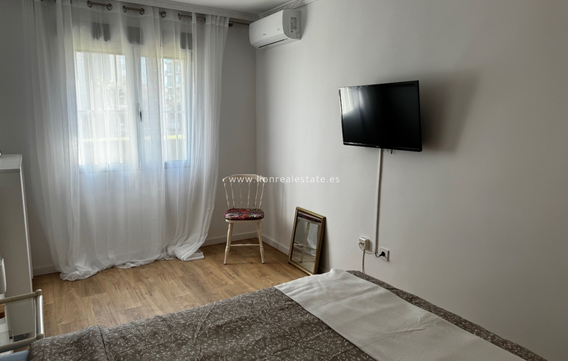 Short Term Rental - Apartment / flat - Punta Prima