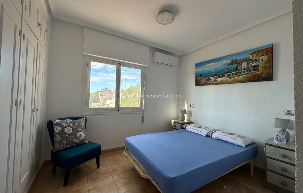 Short Term Rental - Apartment / flat - Punta Prima