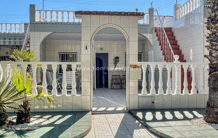 Town House - Resale - Torrevieja - La Siesta - El Salado -  Torreta