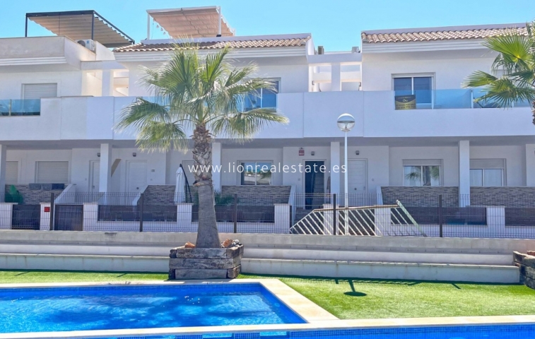 Town House - Resale - Torrevieja - MOVR-57597