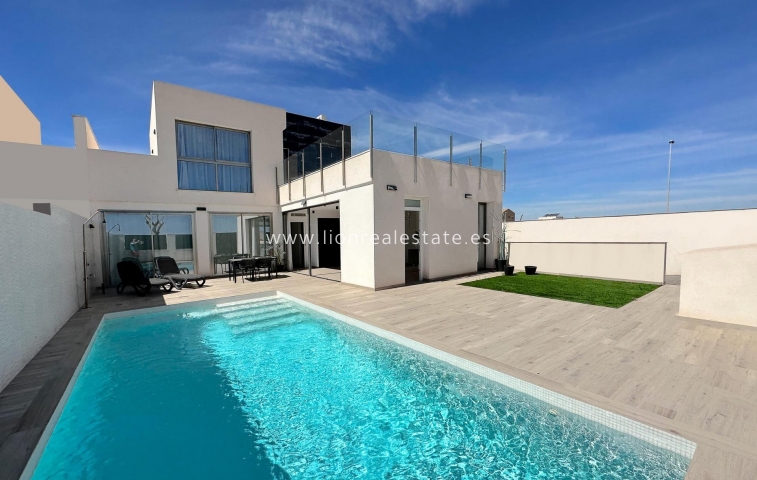 Villa - New Build - Los Belones - pueblo