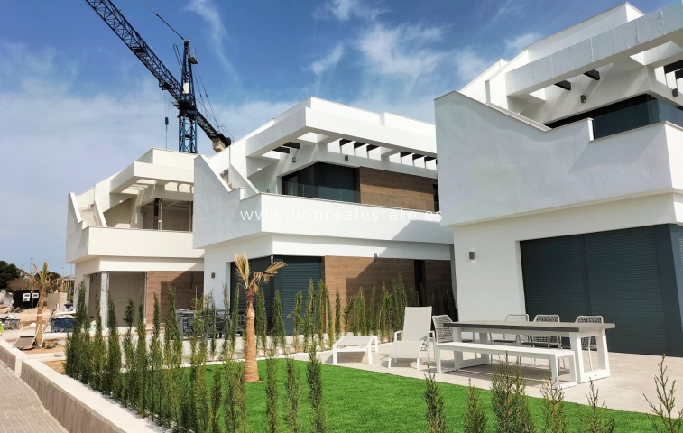 Villa - New Build - Pilar de La Horadada - Lo Romero Golf