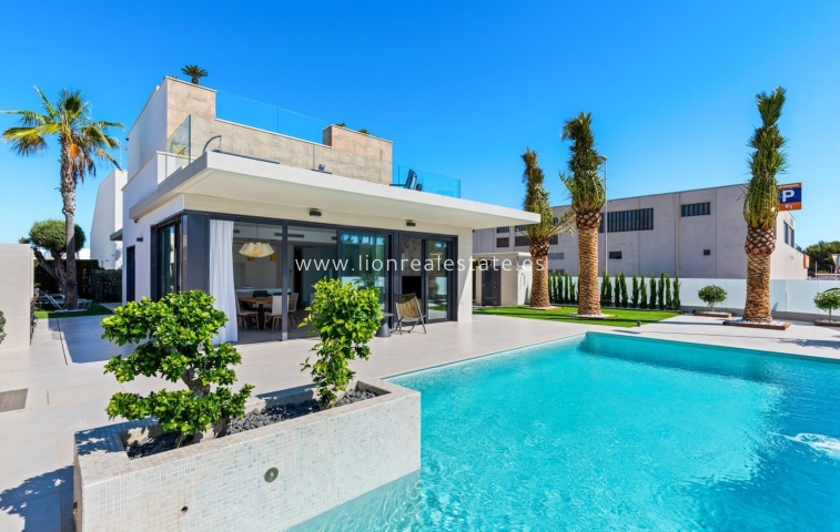 Villa - Перепродажа - Orihuela Costa - Campoamor