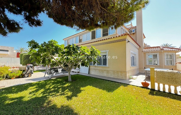 Villa - Reventa - Orihuela Costa - LS-1507