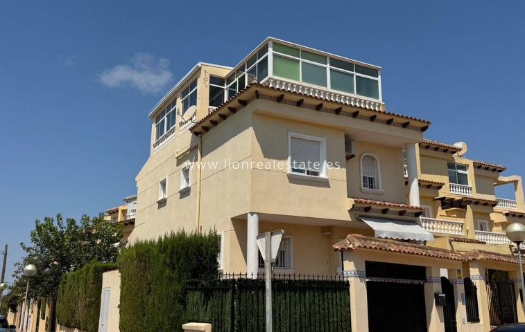 Villa - Reventa - Torrevieja - US-73079