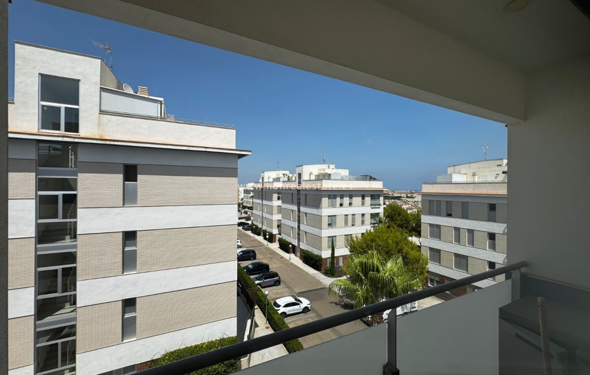 Wynajem długoterminowy - Daszek - Orihuela Costa - Villamartín