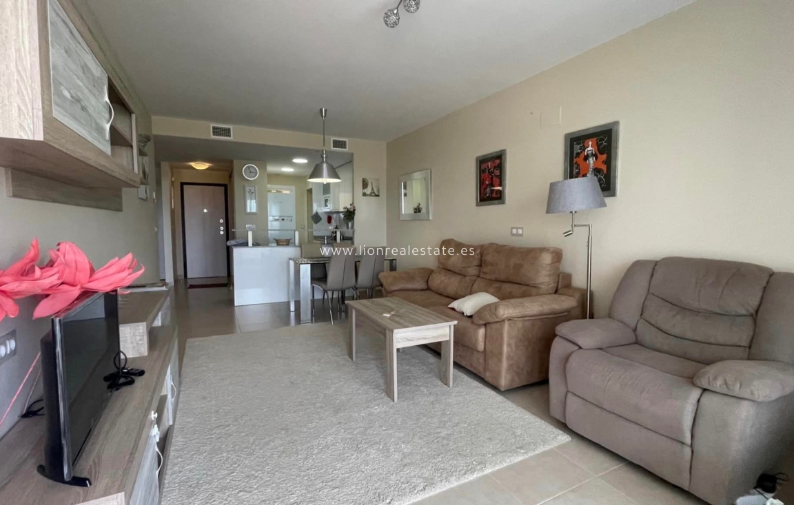 Wynajem długoterminowy - Mieszkanie w bloku - Orihuela Costa - Lomas de Cabo Roig