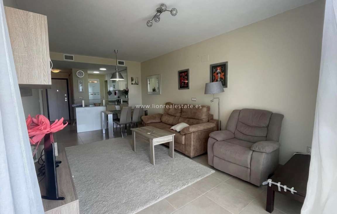 Wynajem długoterminowy - Mieszkanie w bloku - Orihuela Costa - Lomas de Cabo Roig