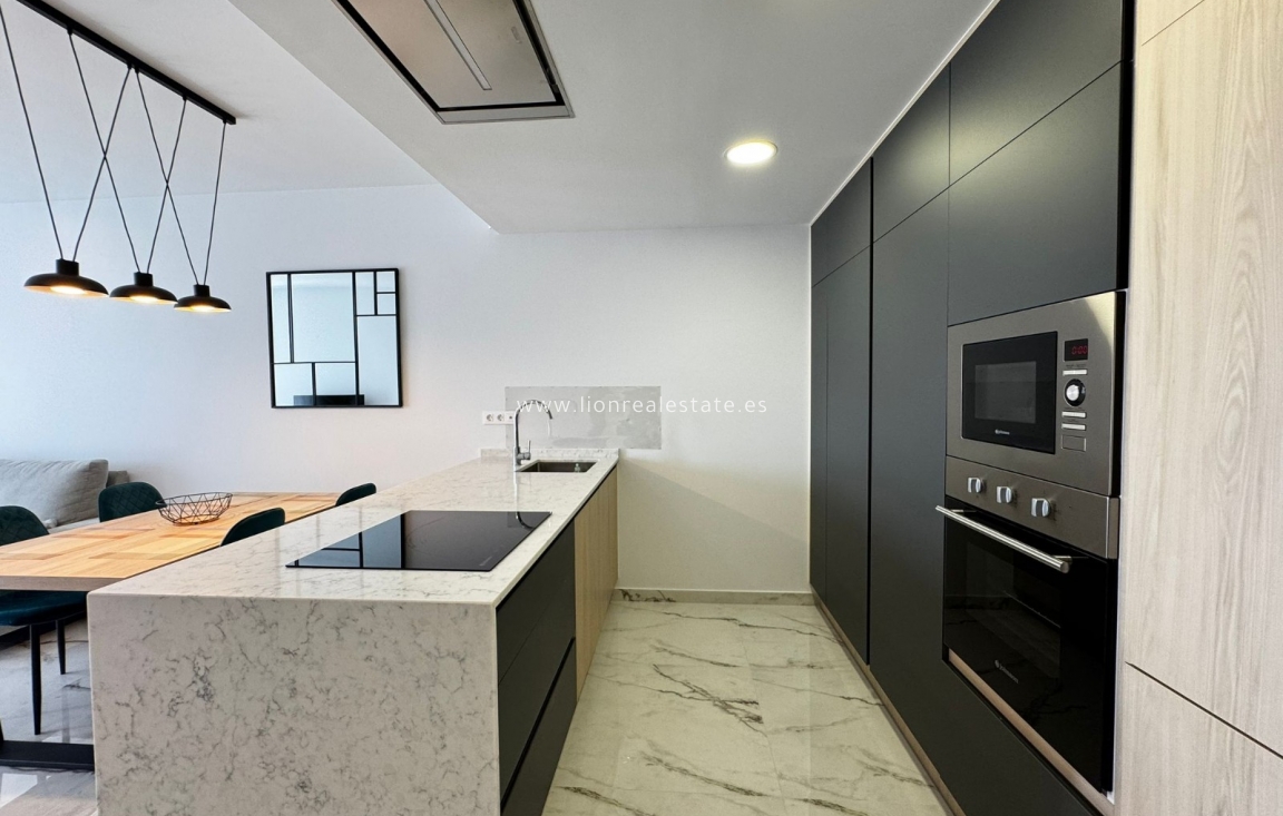 Wynajem długoterminowy - Mieszkanie w bloku - Orihuela Costa - Paraje Los Almendros