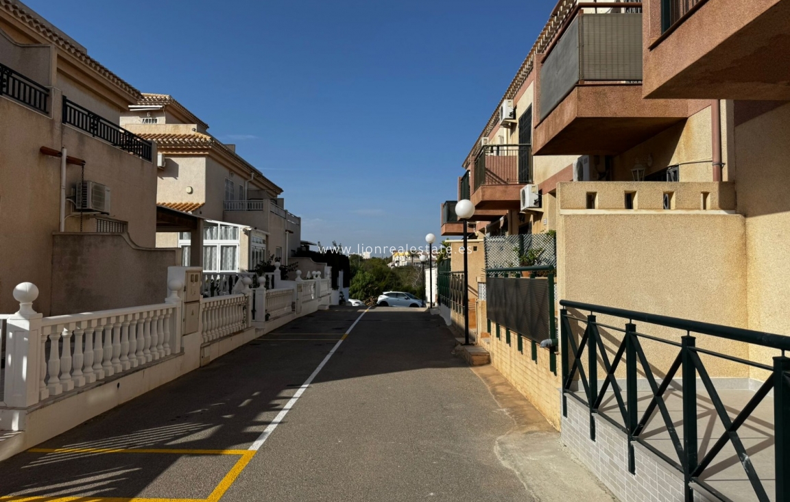 Wynajem długoterminowy - Town House - Orihuela Costa - Playa Flamenca