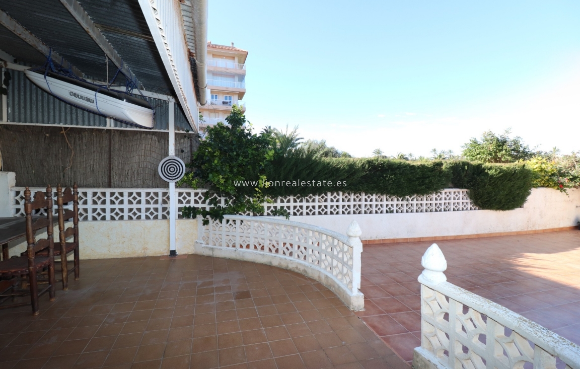 Wynajem długoterminowy - Town House - Torrevieja - Punta Prima