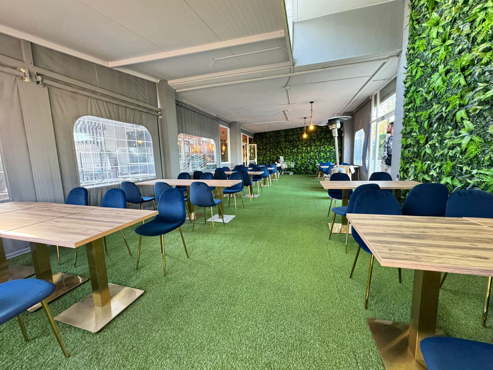 Commercial property in Villamartin, Spain, 160m² - image 3