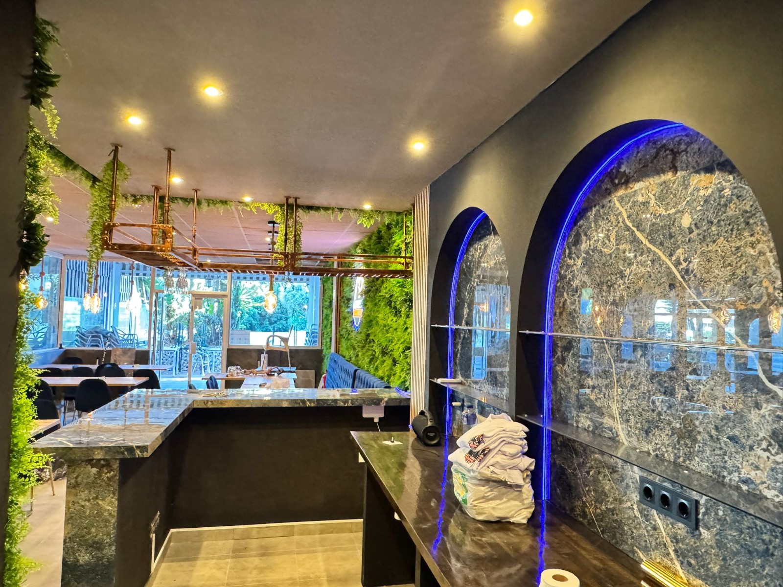 Commercial property in Villamartin, Spain, 160m² - image 5