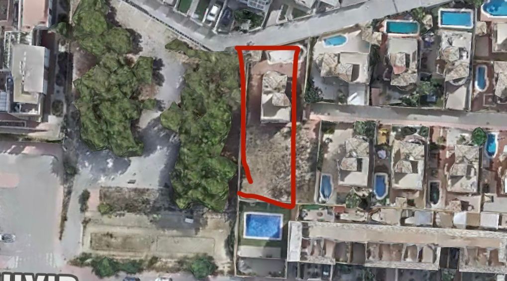 Villa in Villamartin - view 1