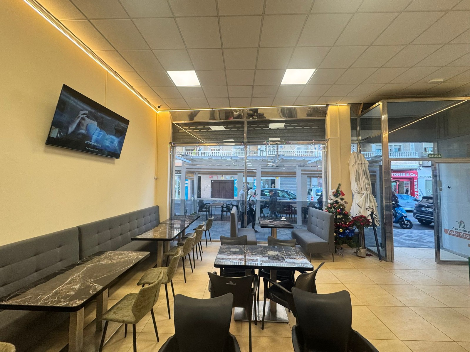 Комерційна нерухомість в Торрев'єха, Іспанія, 332м² - зображення 4