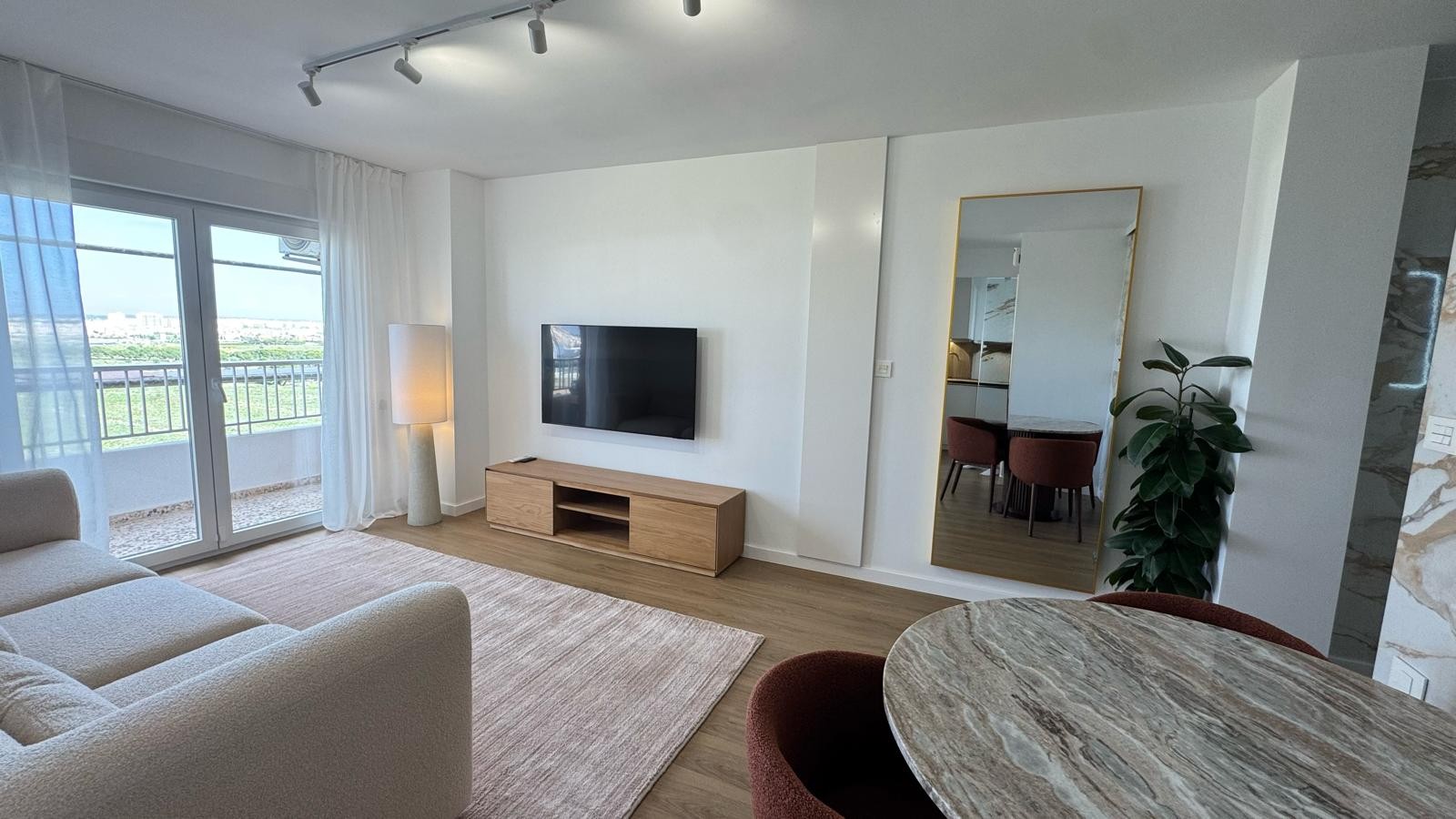 Квартира з 2 спальнями, 70м² в Пунта Пріма, Іспанія [ID: 0150-LS-0702]